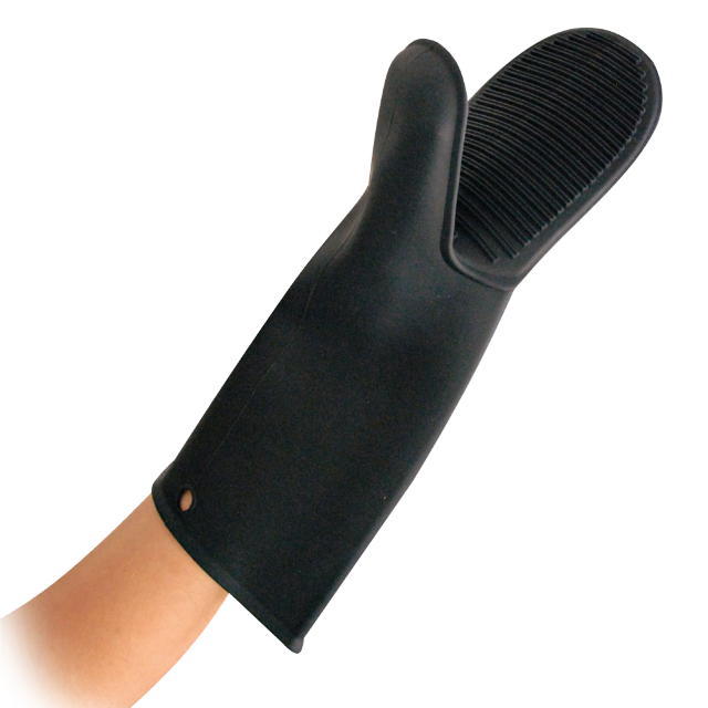 Silicone oven mitt